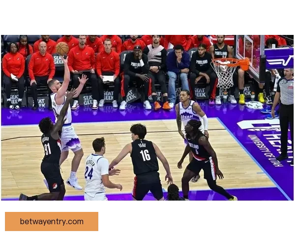 格兰特关键三分两罚全中砍26分开拓者力克森林狼取胜